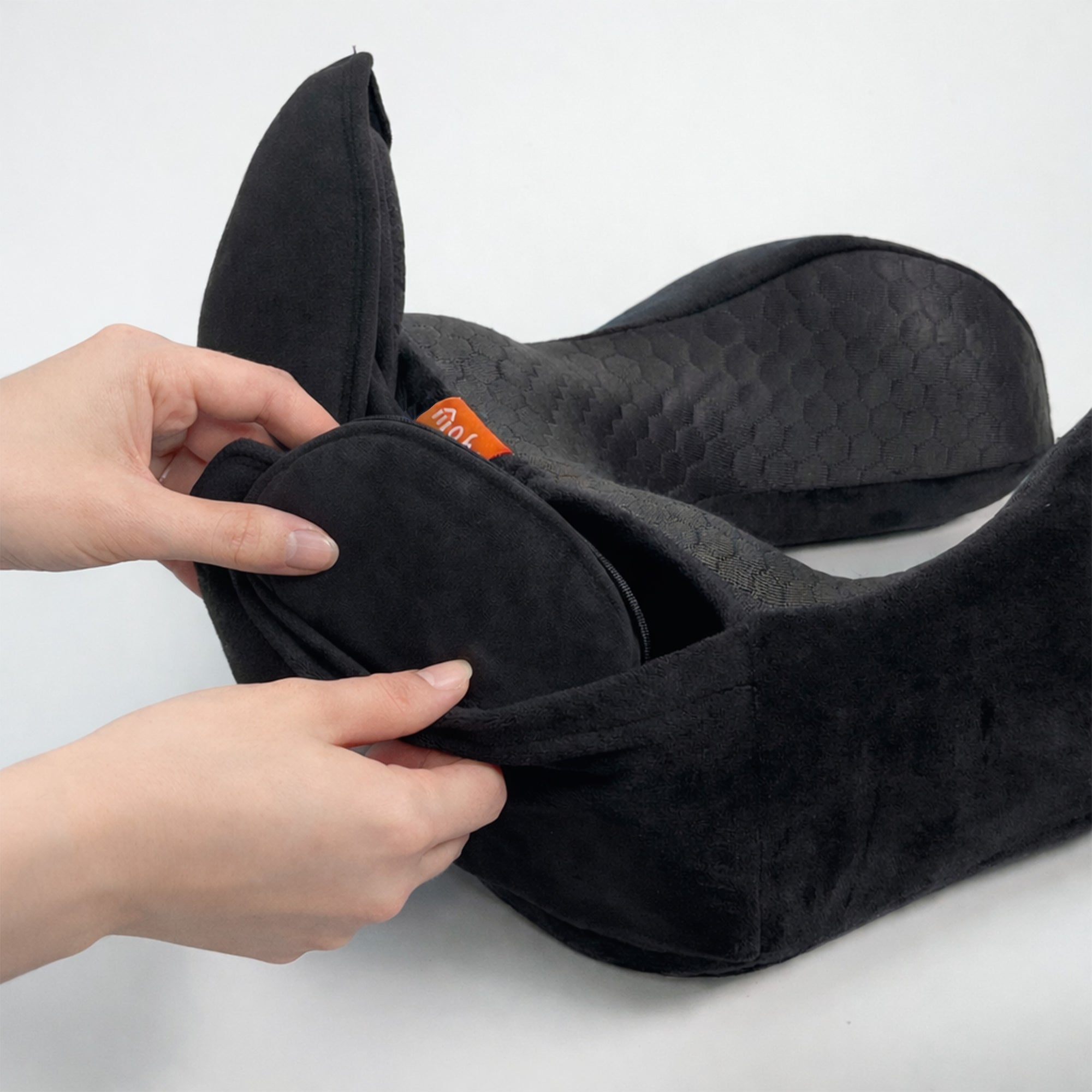 zzZ 靜眠 3D眼罩耳塞組